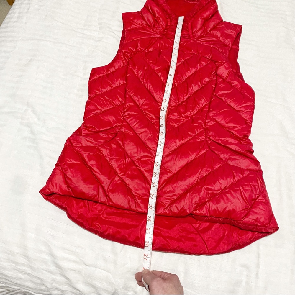 Lululemon Down Town Down Vest in Currant Red size 8 - Picture 16 of 16